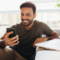 ¿Cómo potenciar la señal celular en el hogar?